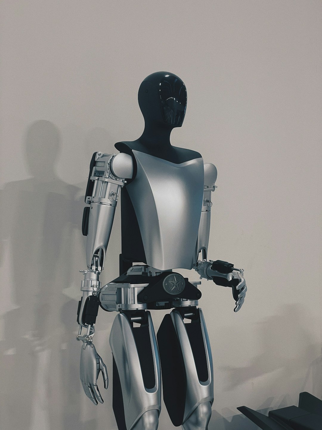 İnsansı robot